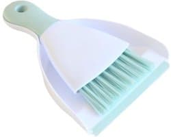 Mini bezem en veger - Kleine schoonmaakset - Bureau reinigen - Compact en draagbaar - 21 cm lengte - Groen