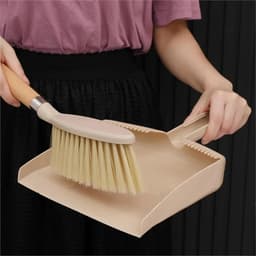 Bezem en stoffer - Mini reinigingsset - Kleine ruimtes reinigen - Houten handvat - 32x21x5cm - Bruin — thumbnail 3