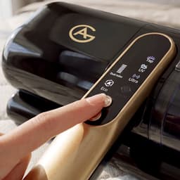 AG370 Matrasreiniger Draadloos – Huisstofmijt Stofzuiger – Bank & Matras Reiniger – Bed Stofzuiger – Tapijt Reiniger – HEPA Filter – Zonder Zak – Black Gold — thumbnail 2