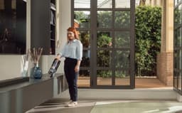 HF1 Plus draadloze stofzuiger voor thuis met universele vloermondstuk, anti-verdraai borstel, 45 min looptijd, Quick Park & Go-modus, led-verlichting (HF1P10H) — thumbnail 2