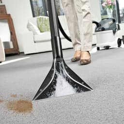 Kärcher SE 6 Signature Line Tapijtreiniger - Vlekkenreiniger - extra jaar garantie* - Nat- en droog stofzuiger - Geschikt voor oa. autostoelen - bureaustoelen - banken - hondenmanden, tapijten, vloerkleden, baby- en kinderstoelen — thumbnail 5