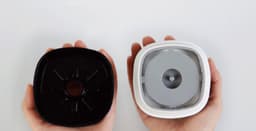 Bureau Stofzuiger - Mini Stofzuiger - Tafelstofzuiger - Kruimeldief - Draadloze Oplader - 2 in 1 - USB Oplaadbaar - Draagbare Stofzuiger - Bureau Accessoires - Gadget - Toetsenbord Reiniger - Compact - Telefoonoplader - Wit - 1 Stuk — thumbnail 3