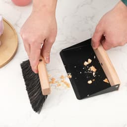 Tafelbezem en Blik - Mini Schoonmaakset - Bureau Reinigen - Ingebouwde Magneet - 155 cm - Zwart — thumbnail 3