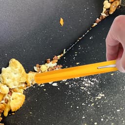 Kruimelschrapers - Broodkruimelverzamelaar - Tafel Reinigen - Met Kledingclip - 2 Stuks - Goud — thumbnail 3