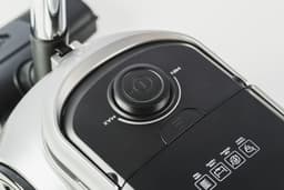 QONOS Power Pro Stofzuiger zonder Zak – Krachtige Zuigkracht – HEPA-filter – 3L Opvangbak – Alle Vloertypen - Inclusief Turboborstel — thumbnail 5