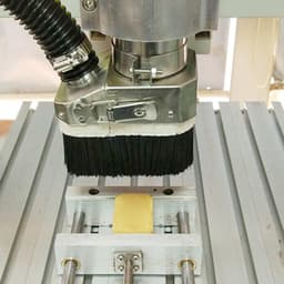 Spindel Stofhoes - Graveermachine Accessoire - Stofvrij Werken - Dubbele Deur Ontwerp - 80mm - Zilver — thumbnail 2