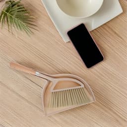 Handveger Stoffer Set - Kleine Bezem - Bureau Reinigen - Ergonomisch Houten Handvat - 30 cm - Beige — thumbnail 4