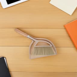 Handveger Stoffer Set - Kleine Bezem - Bureau Reinigen - Ergonomisch Houten Handvat - 30 cm - Beige — thumbnail 2