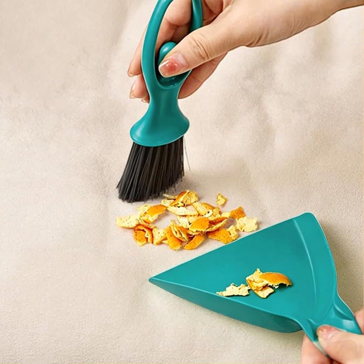Kleine Stoffer Blik - Bureau Bezem - Snel Opruimen - Ergonomisch Handvat - 11x23.5 cm - Groen — afbeelding 1