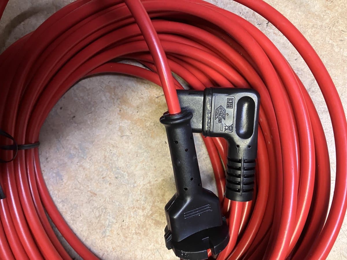 Gelijkwaardige aan origineel, stofzuiger Afneembaar haaks netsnoer 15 meter - H05VV-F 2x1mm² - Rood - Geschikt voor Tennant, Taski, Wetrok, IPC Soteco, Ghibli en meer — afbeelding 1