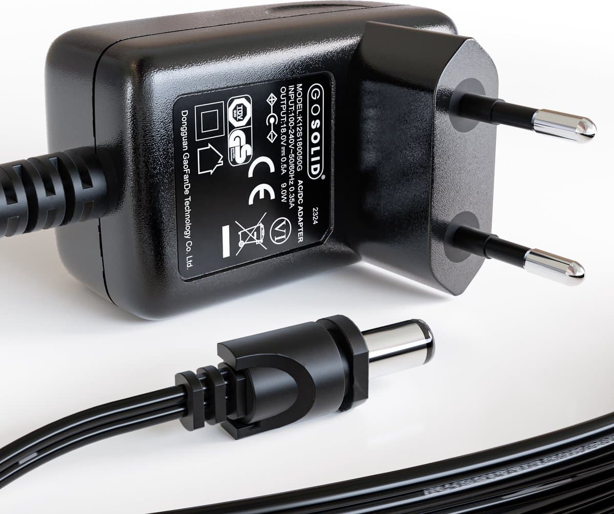 GO SOLID! ® Oplader geschikt voor Dirt Devil Cavalier DD698-1 steelstofzuiger — afbeelding 1