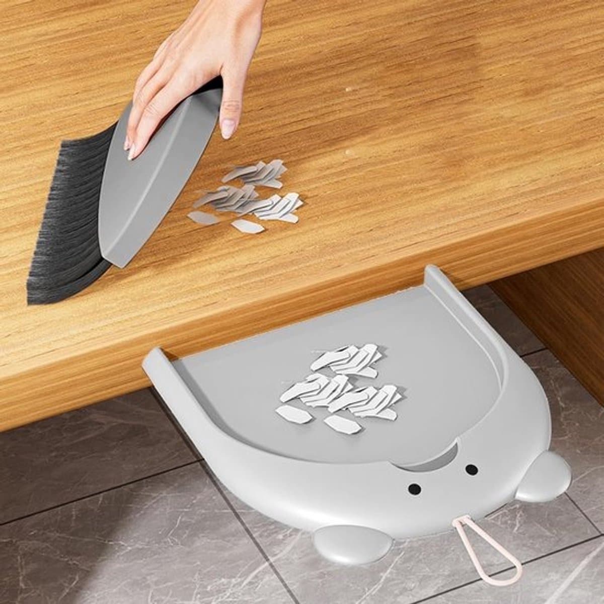 Mini bezem en blik - Kleine stoffer - Bureau reinigen - Compact en hangbaar - 18 x 23.5 cm - Grijs — afbeelding 1